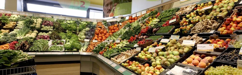 Obst und Gemüseabteilung b2 Biomarkt Balingen